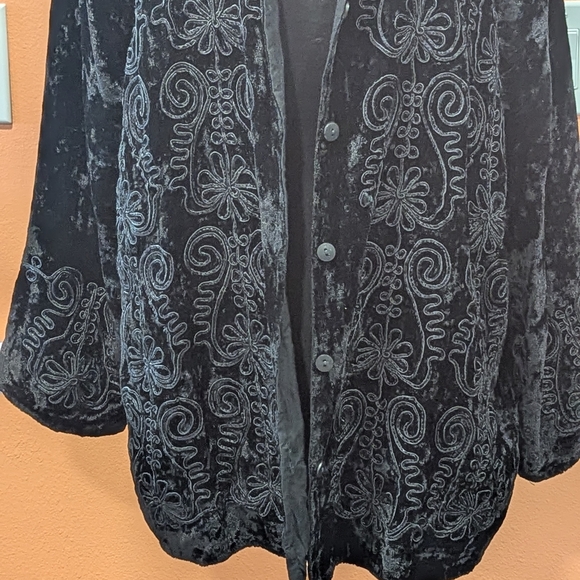 Vintage 90s Velvet Kimono Raaga OS Whimsigoth Black Embroidered Top - Picture 11 of 14